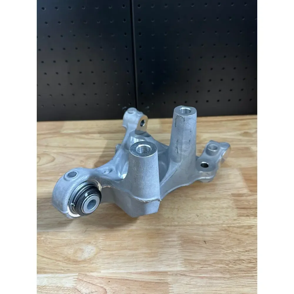 GM Genuine Parts Rear Driver Side Suspension Knuckle 84454535